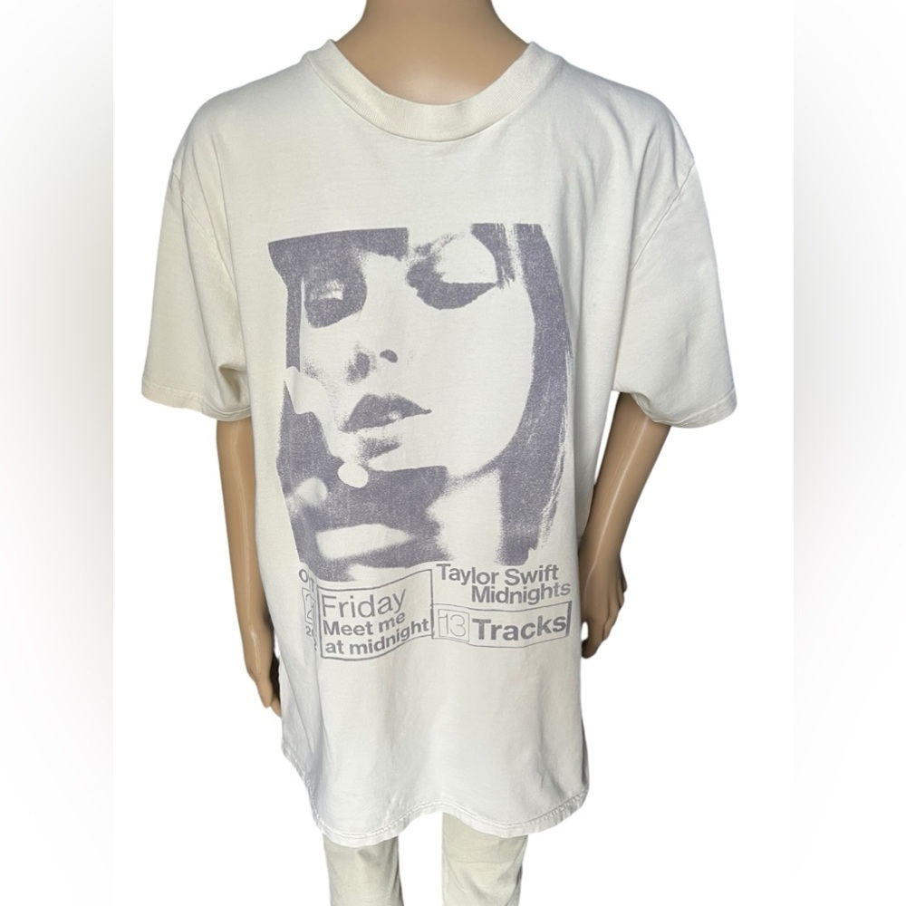 OFFICIAL 2022 Taylor Swift Midnights Album unisex T Shirt Size Large Beige - Picture 2 of 9